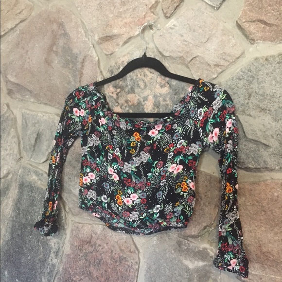 Floral Long Sleeve Crop Top - Picture 1 of 3